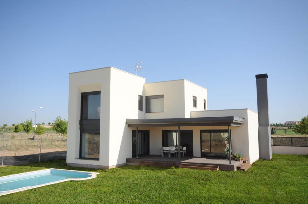 Casa Prefabricada Moderna Blanca con Piscina